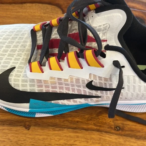 Nike Zoom Air women’s size 9 worn once, almost new. - Picture 11 of 13